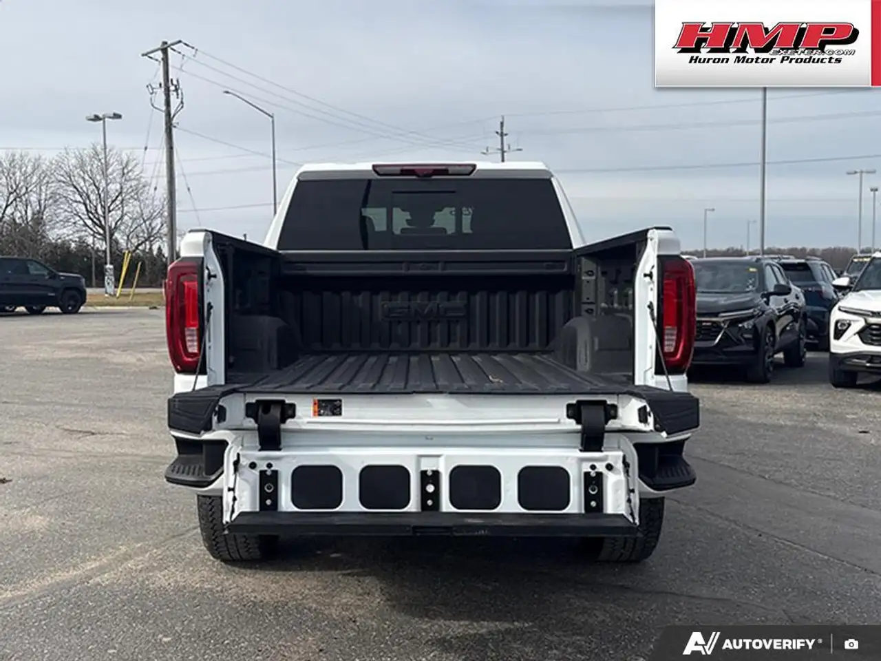 GMC Sierra 1500 photo GMC Sierra 1500