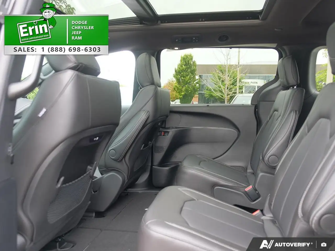 Chrysler Pacifica photo Chrysler Pacifica