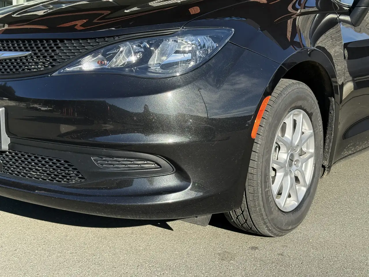 Chrysler Grand Caravan снимка Chrysler Grand Caravan