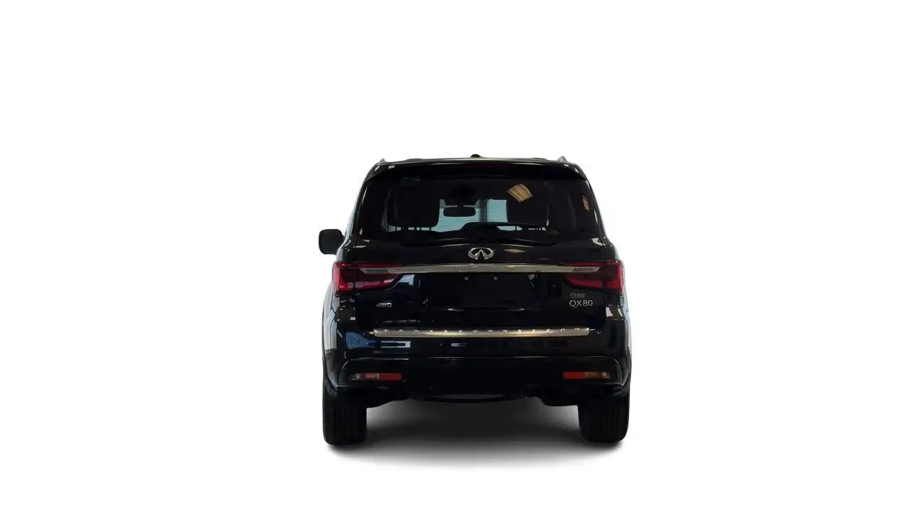 Infiniti QX80 снимка Infiniti QX80
