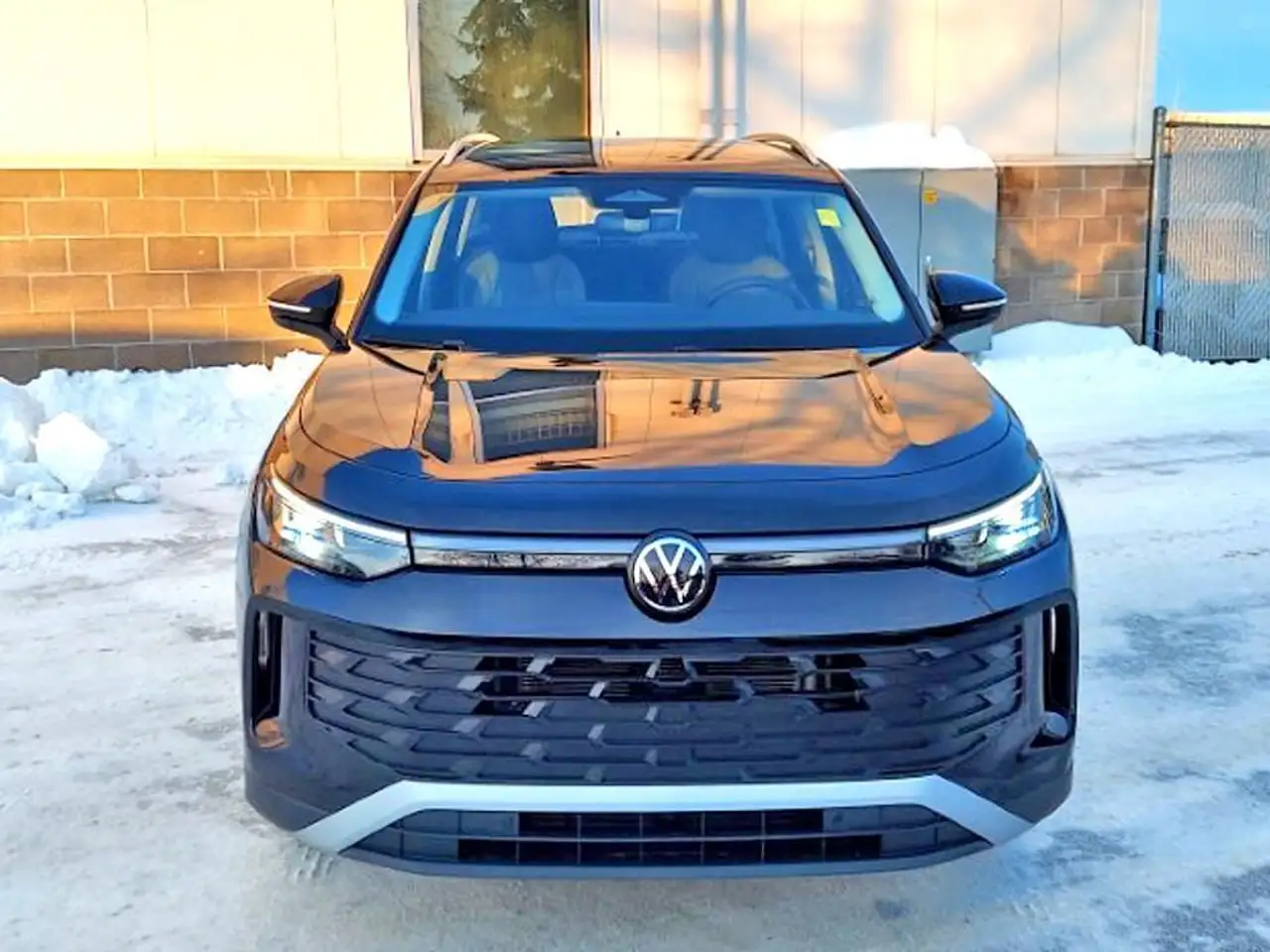 Volkswagen Tiguan снимка Volkswagen Tiguan