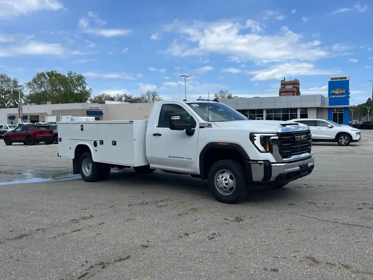 GMC Sierra 3500HD снимка GMC Sierra 3500HD