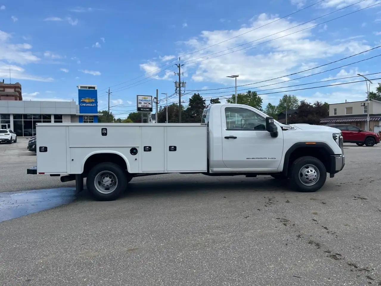 GMC Sierra 3500HD снимка GMC Sierra 3500HD