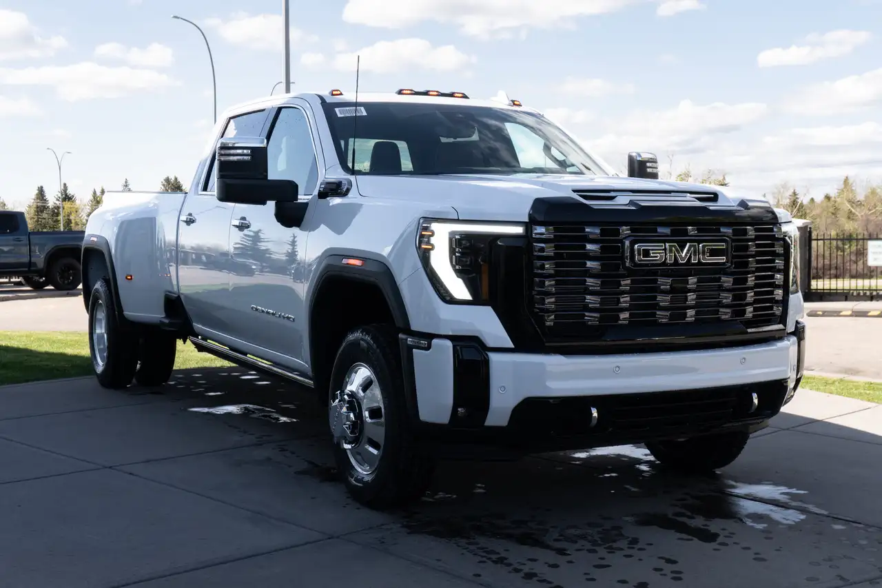 GMC Sierra 3500HD fotografie GMC Sierra 3500HD