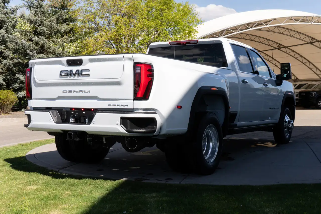 GMC Sierra 3500HD fotografie GMC Sierra 3500HD