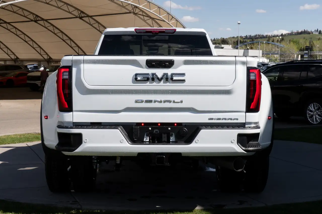 GMC Sierra 3500HD fotografie GMC Sierra 3500HD