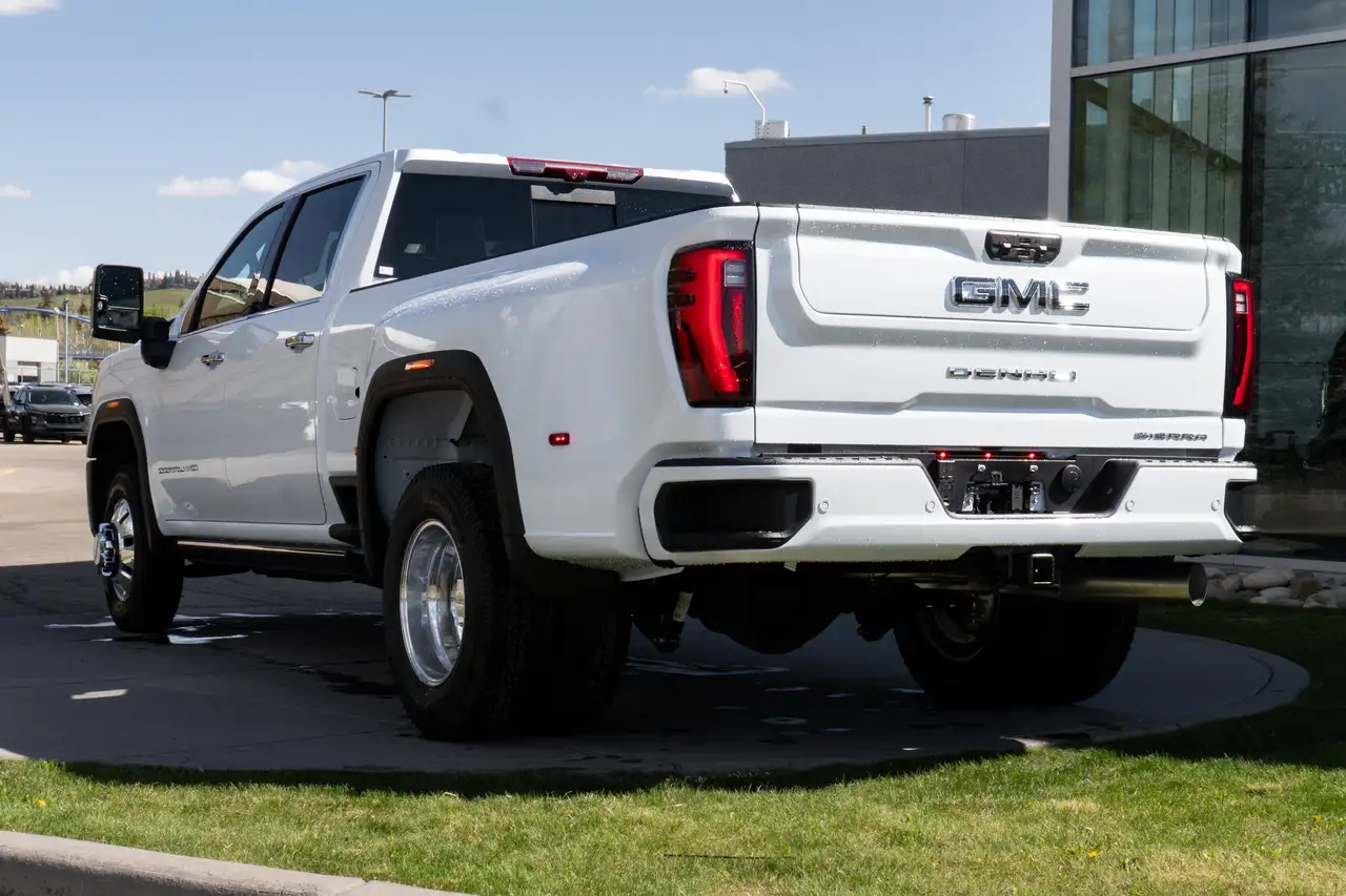 GMC Sierra 3500HD fotografie GMC Sierra 3500HD