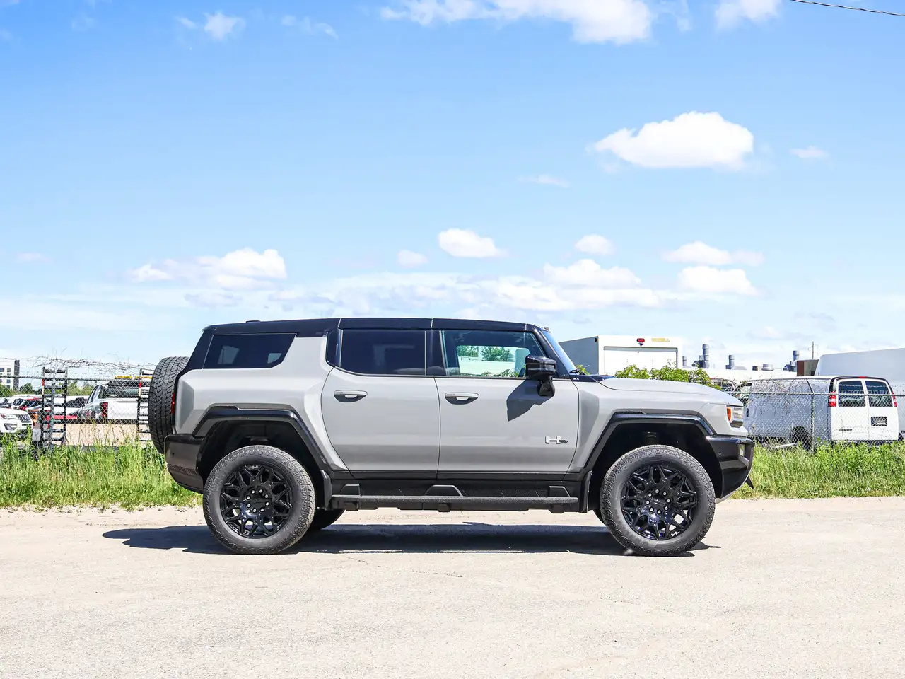 GMC HUMMER EV SUV снимка GMC HUMMER EV SUV