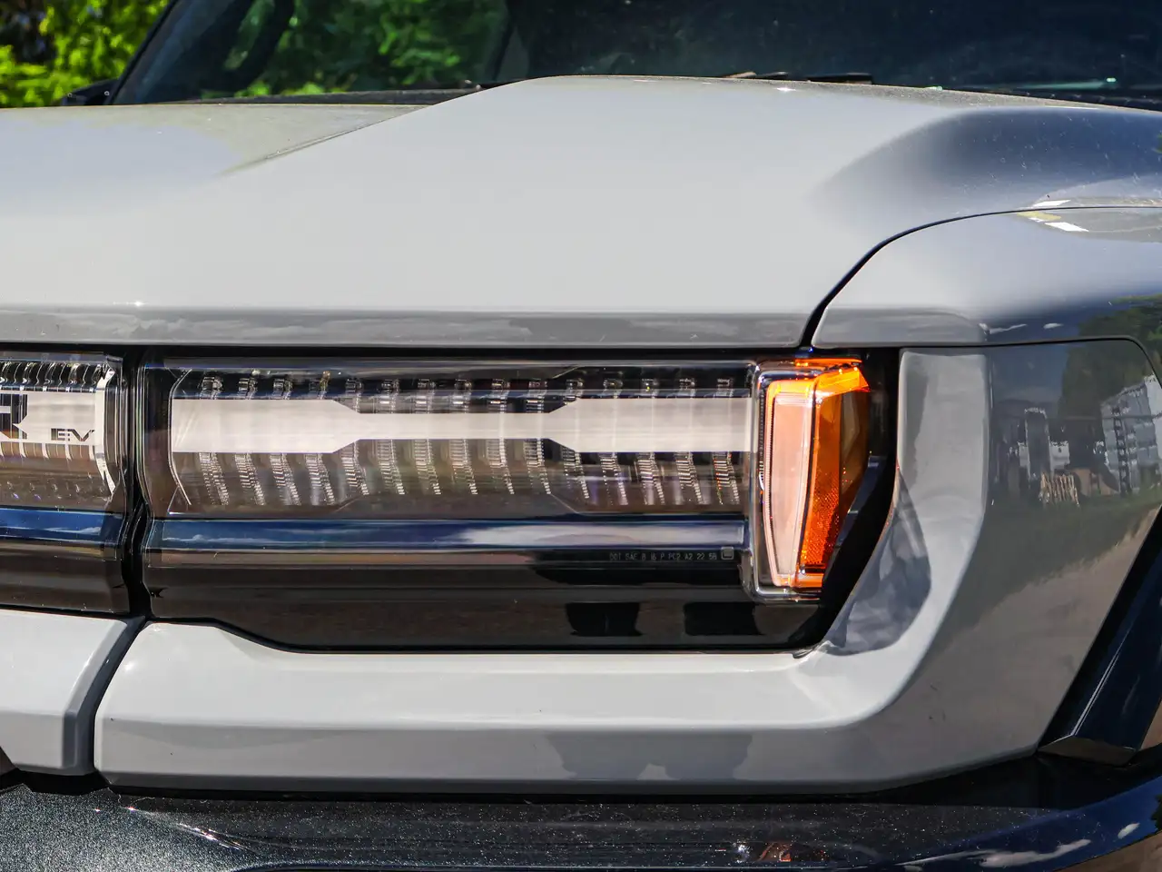 GMC HUMMER EV SUV снимка GMC HUMMER EV SUV