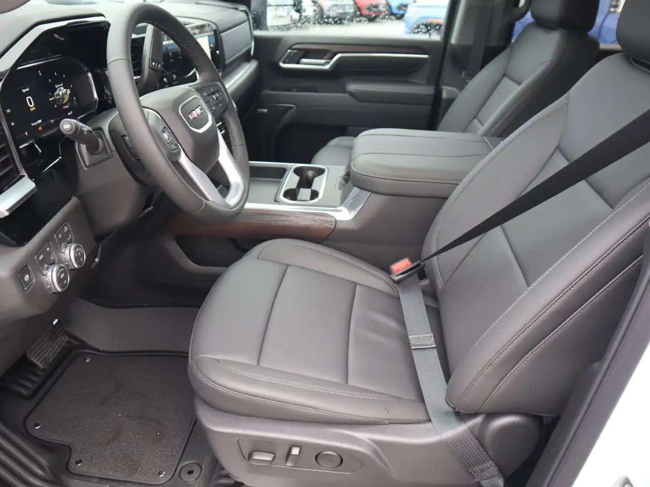 GMC Sierra 3500HD снимка GMC Sierra 3500HD