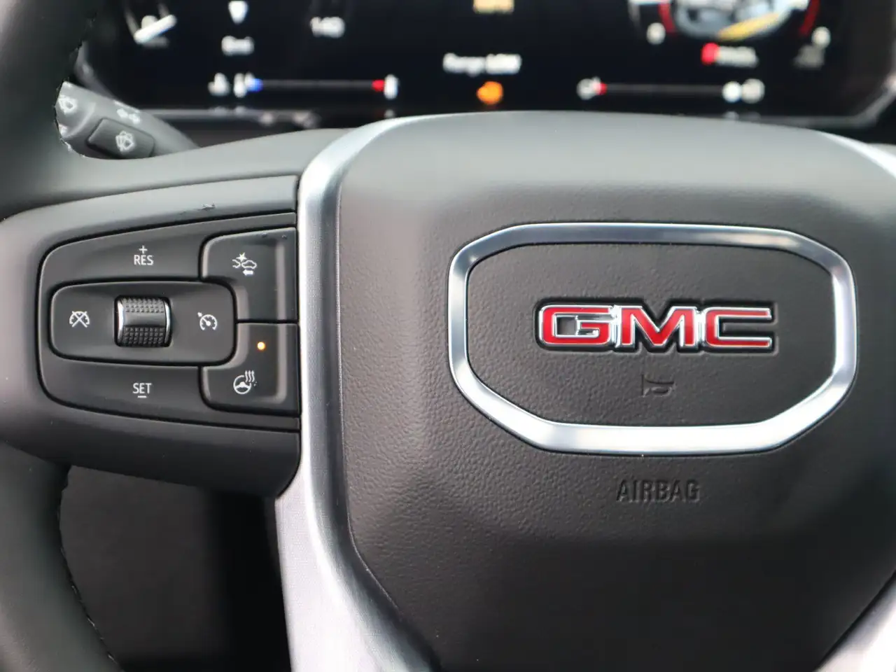 GMC Sierra 3500HD снимка GMC Sierra 3500HD