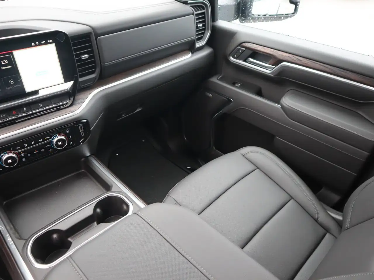 GMC Sierra 3500HD снимка GMC Sierra 3500HD