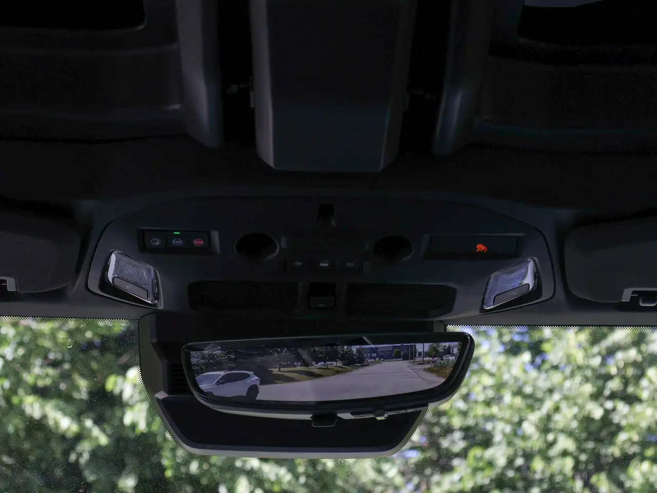 GMC HUMMER EV SUV снимка GMC HUMMER EV SUV