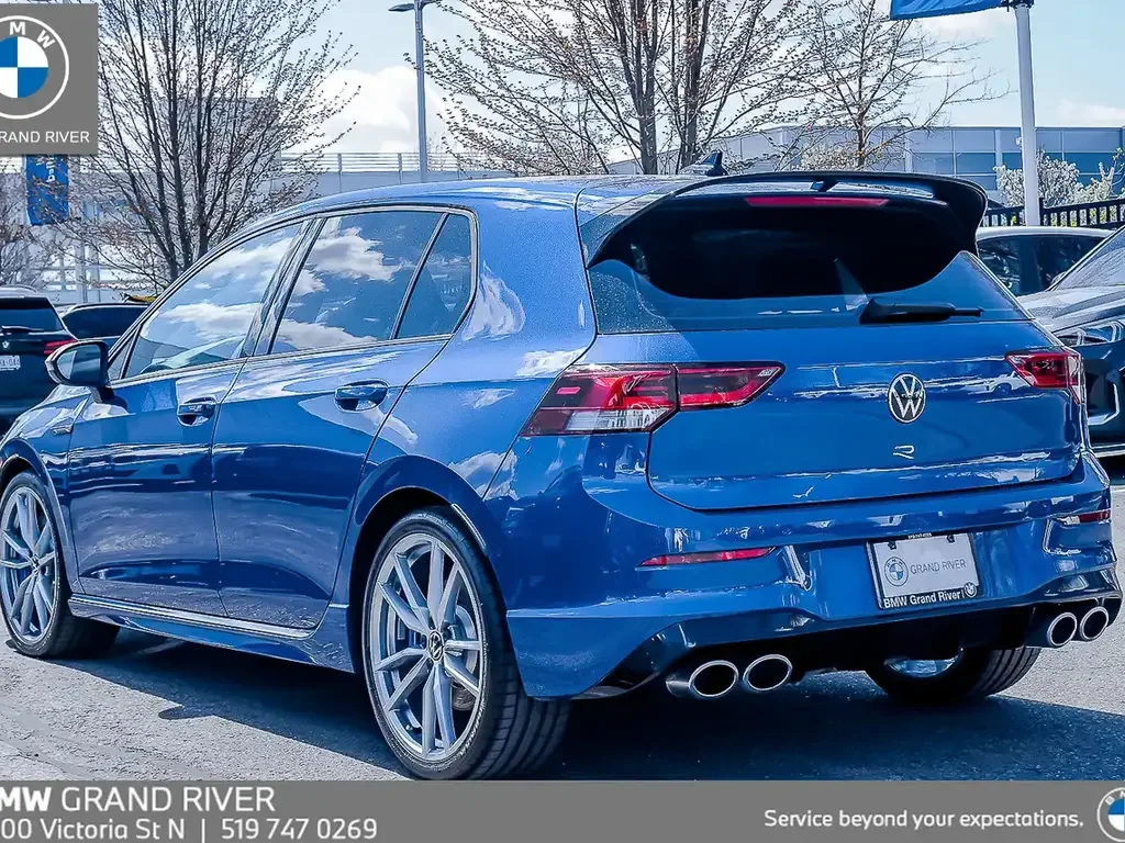 Volkswagen Golf R снимка Volkswagen Golf R
