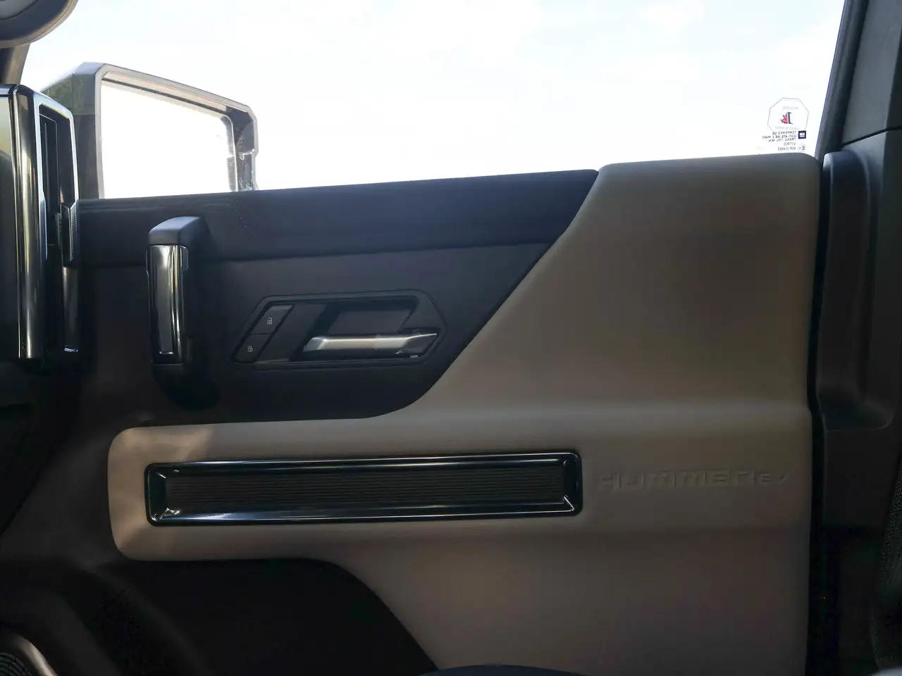 GMC HUMMER EV SUV снимка GMC HUMMER EV SUV