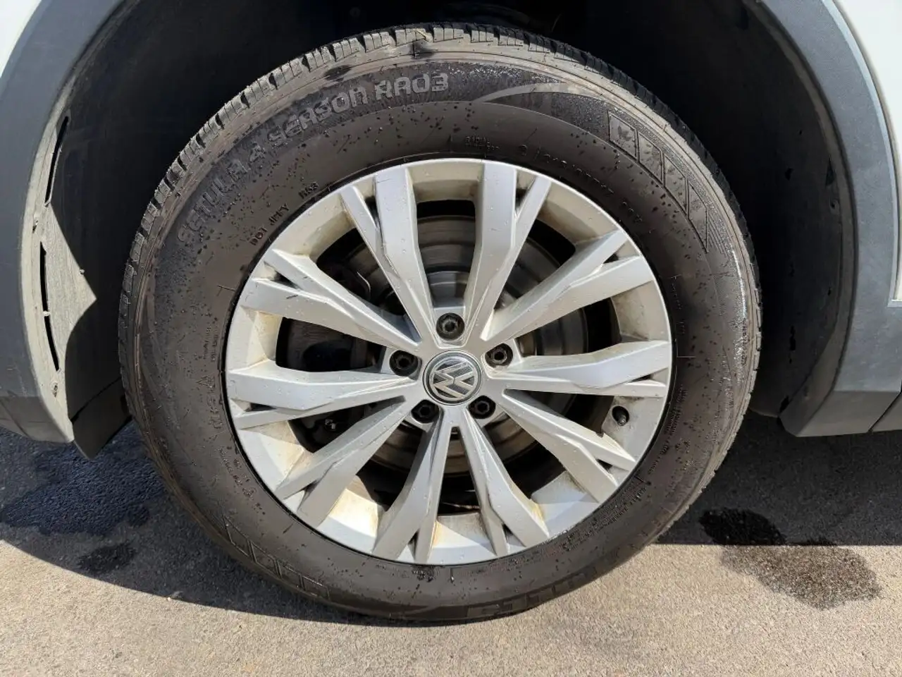 Volkswagen Tiguan снимка Volkswagen Tiguan