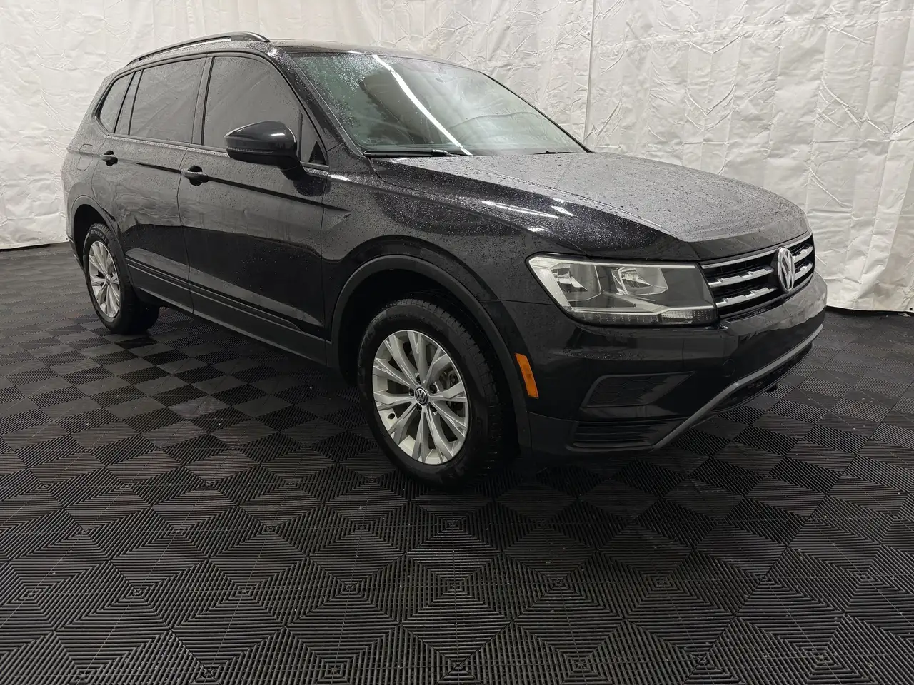 Volkswagen Tiguan снимка Volkswagen Tiguan