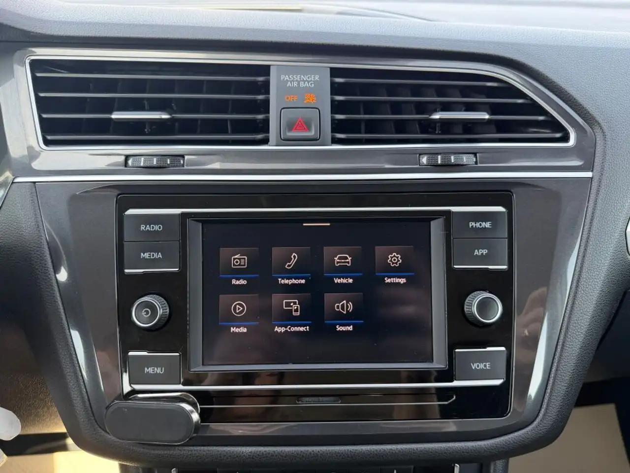 Volkswagen Tiguan снимка Volkswagen Tiguan