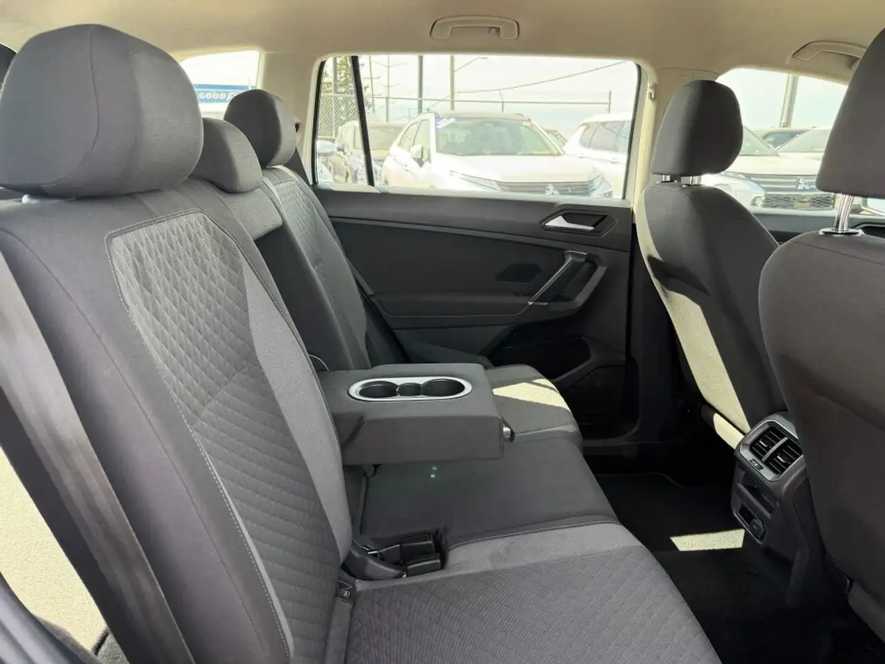 Volkswagen Tiguan снимка Volkswagen Tiguan