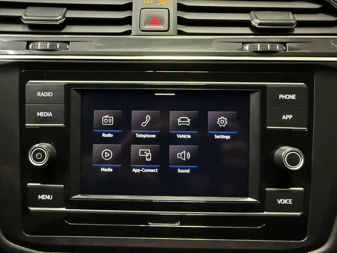 Volkswagen Tiguan снимка Volkswagen Tiguan