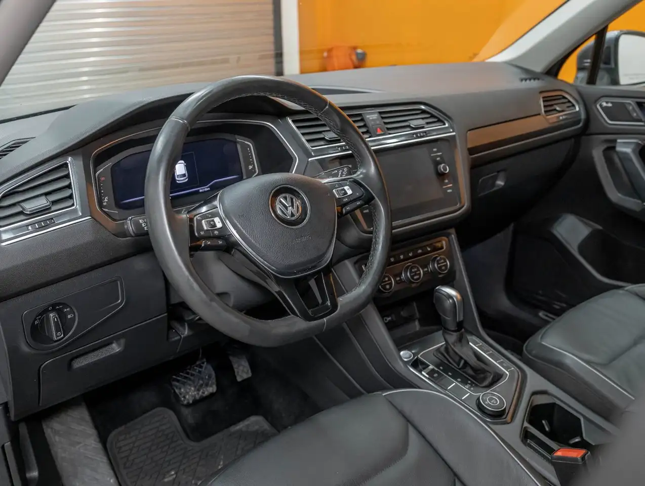 Volkswagen Tiguan снимка Volkswagen Tiguan