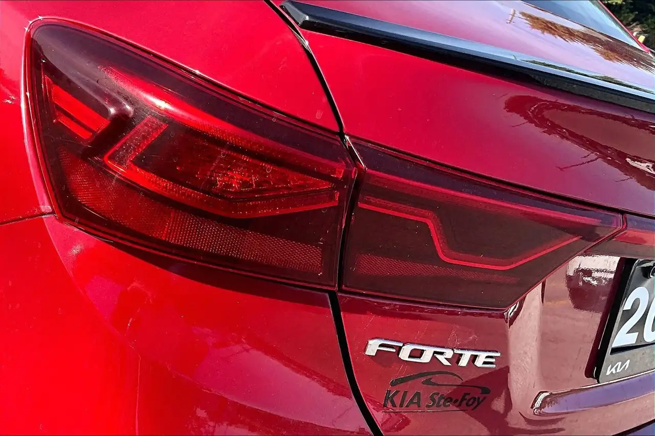 Kia Forte снимка Kia Forte