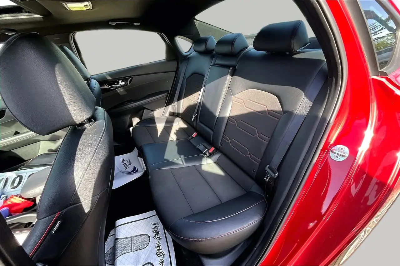 Kia Forte снимка Kia Forte