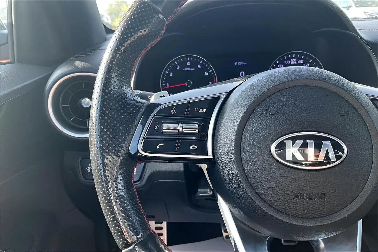 Kia Forte снимка Kia Forte
