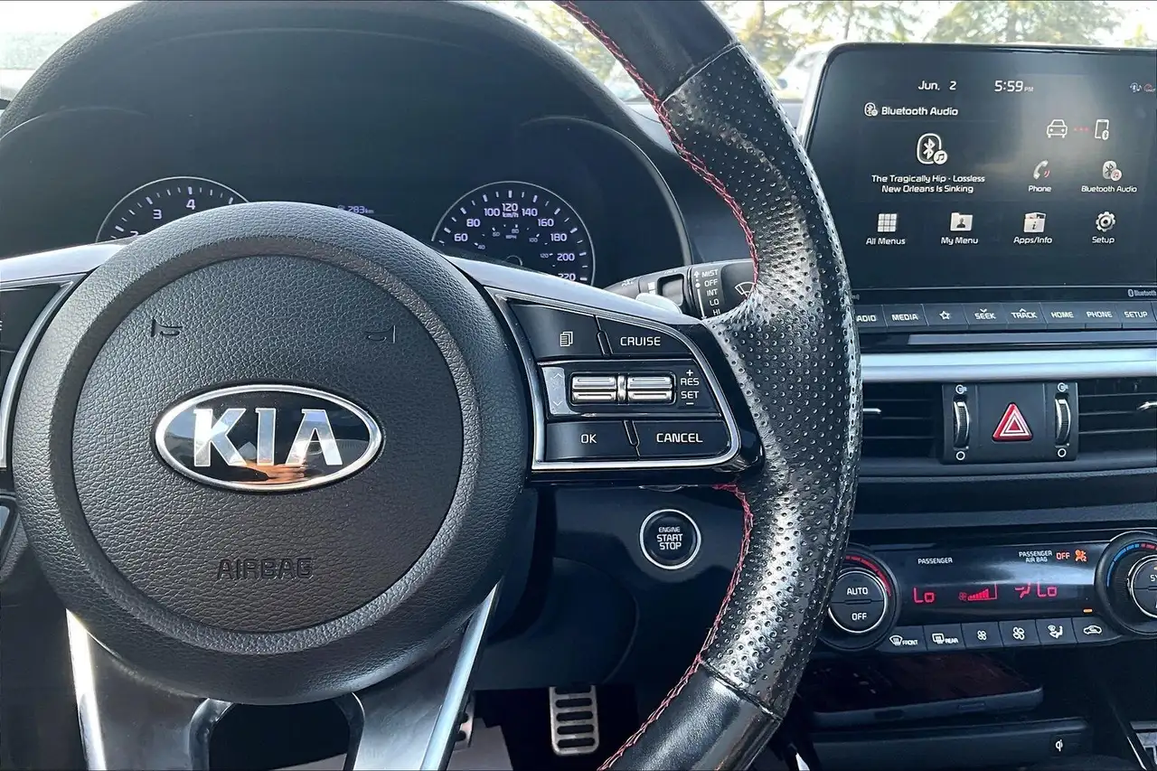 Kia Forte снимка Kia Forte