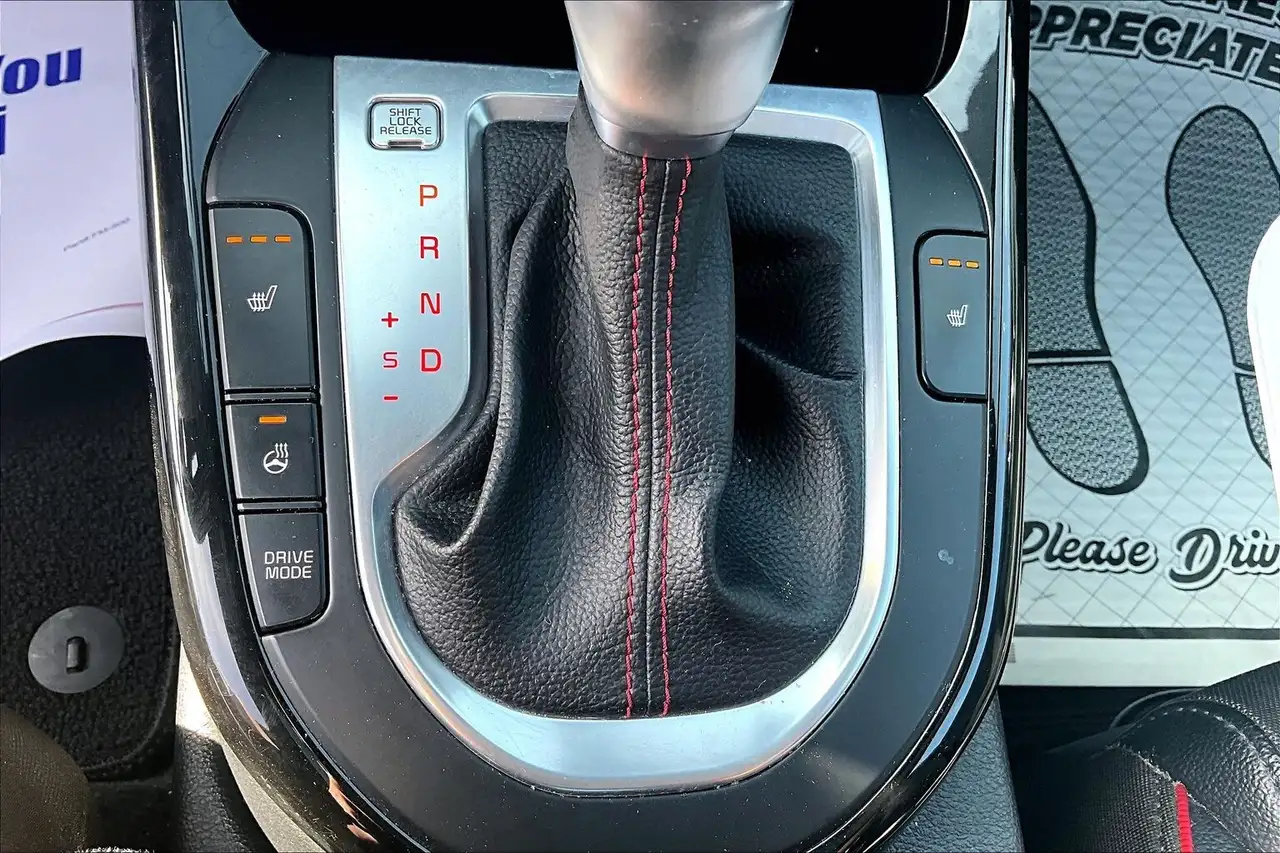 Kia Forte снимка Kia Forte
