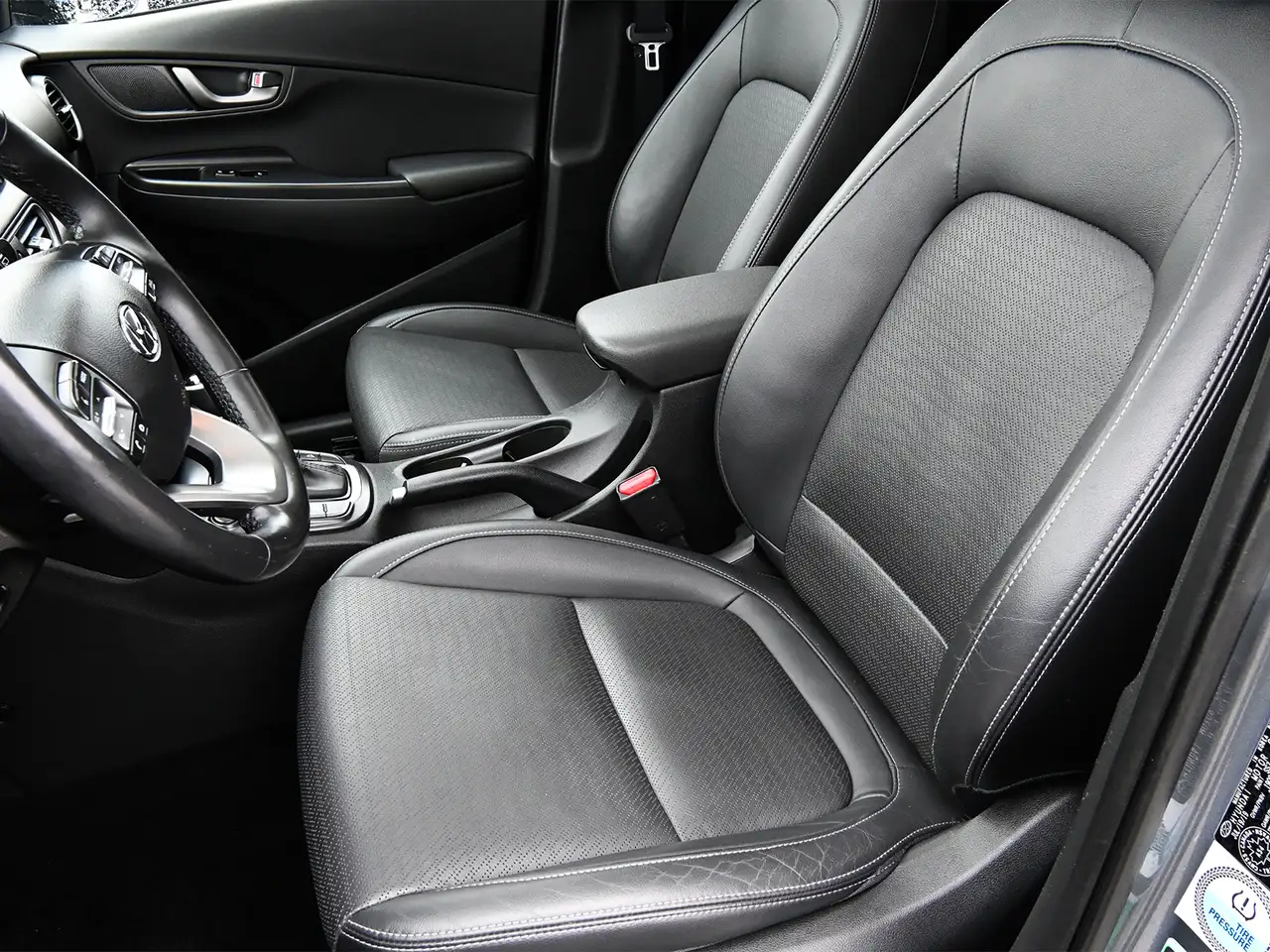 Hyundai KONA снимка Hyundai KONA
