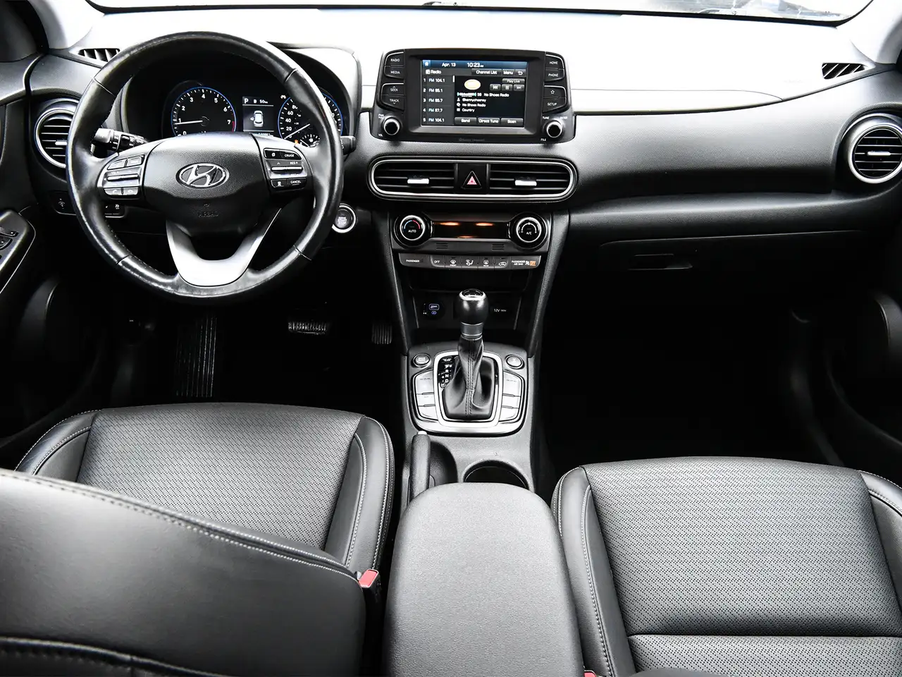 Hyundai KONA снимка Hyundai KONA