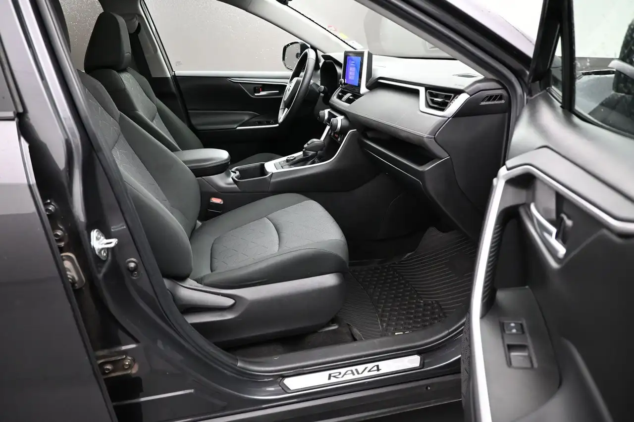 Toyota RAV 4 снимка Toyota RAV 4