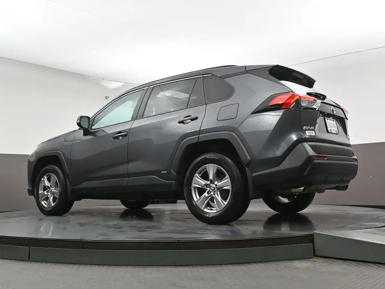 Toyota RAV 4 снимка Toyota RAV 4