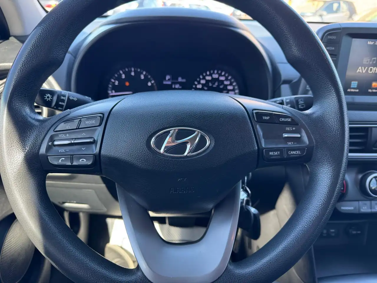 Hyundai KONA снимка Hyundai KONA
