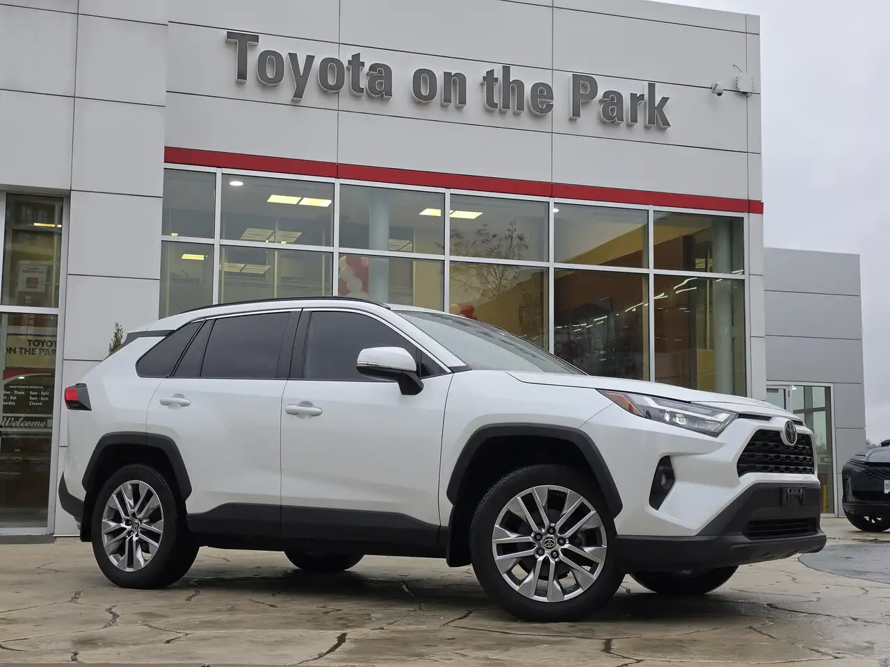 Toyota RAV 4 снимка Toyota RAV 4