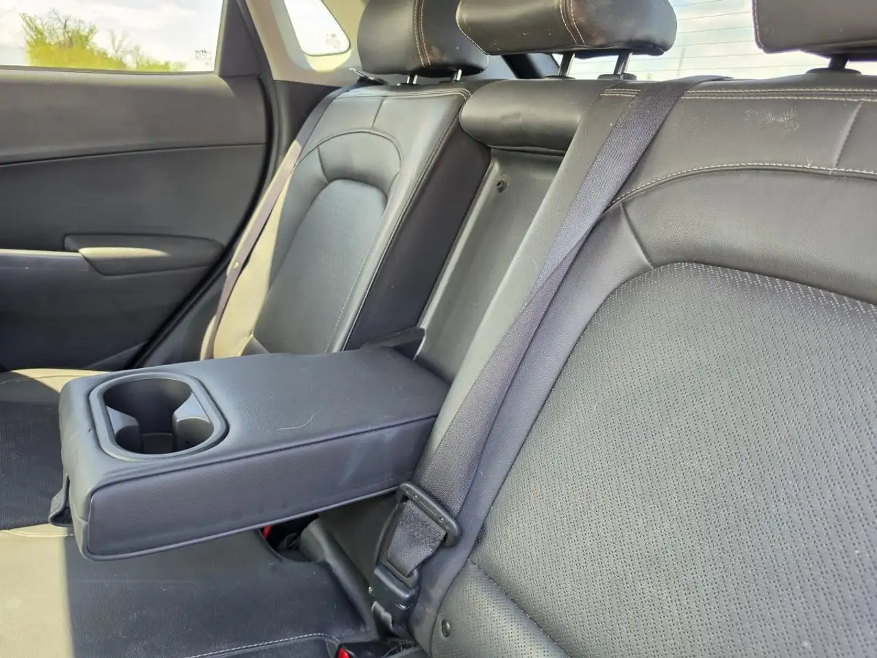 Hyundai KONA снимка Hyundai KONA