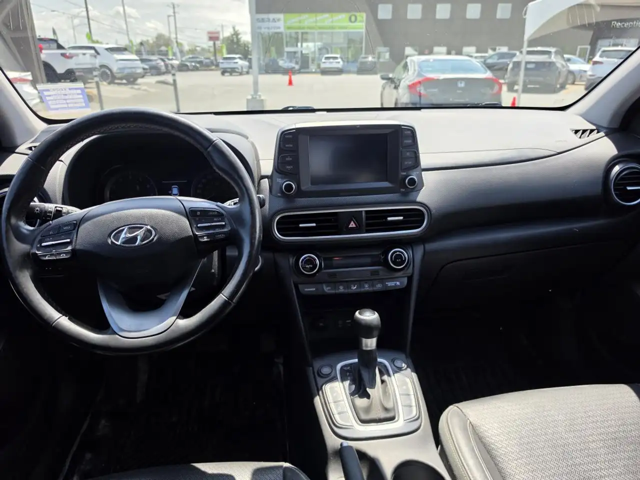 Hyundai KONA снимка Hyundai KONA