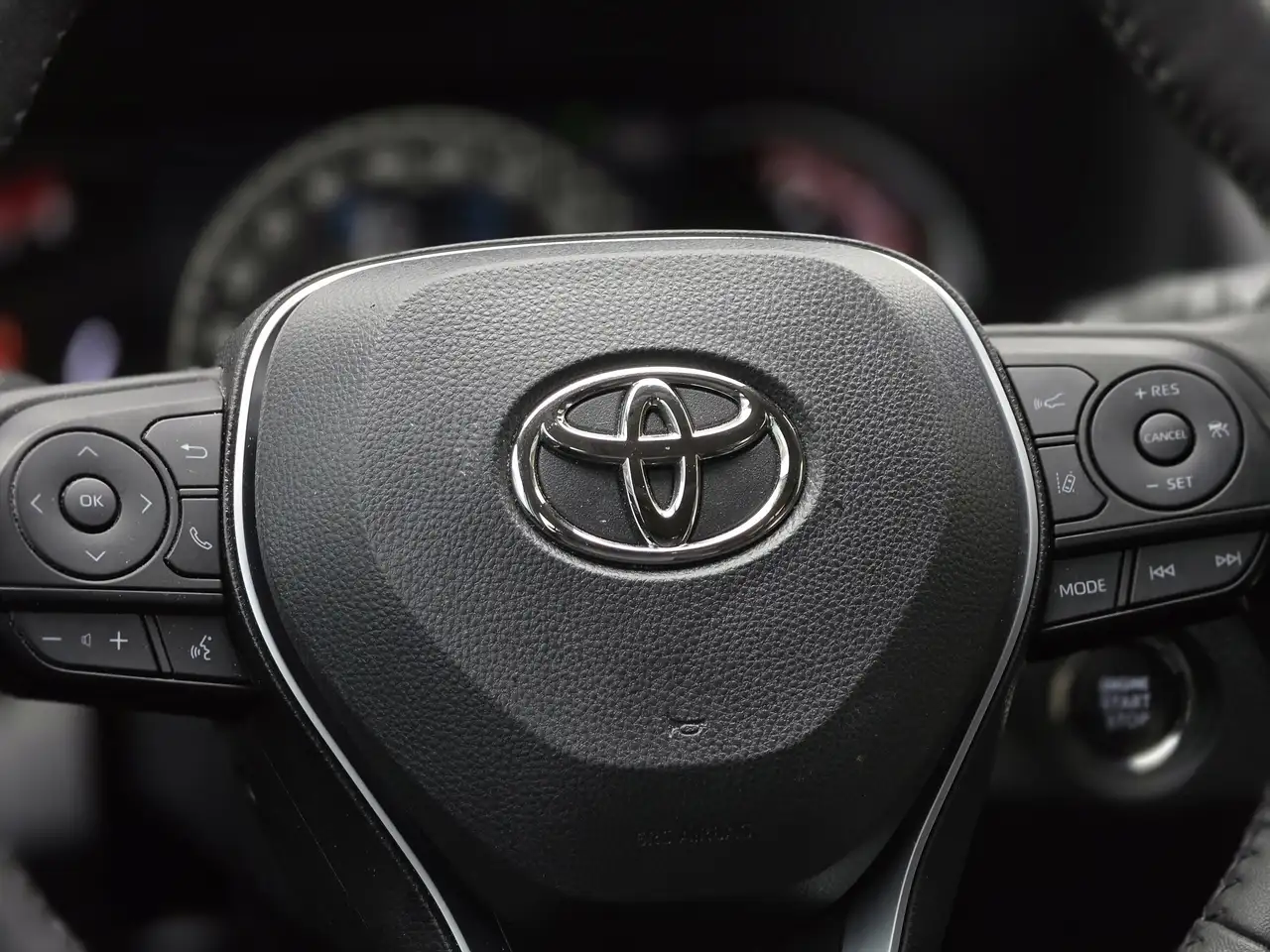 Toyota RAV 4 снимка Toyota RAV 4