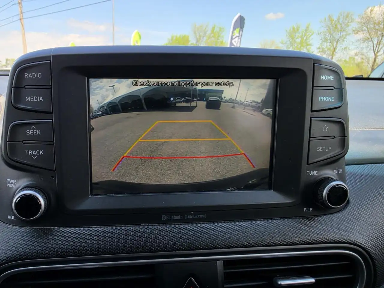 Hyundai KONA снимка Hyundai KONA