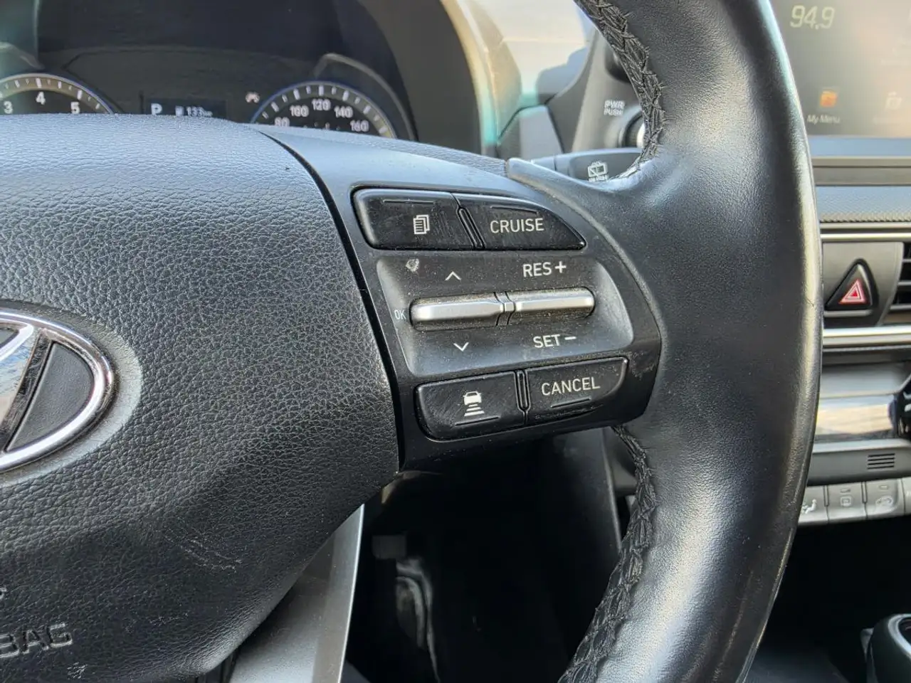 Hyundai KONA снимка Hyundai KONA