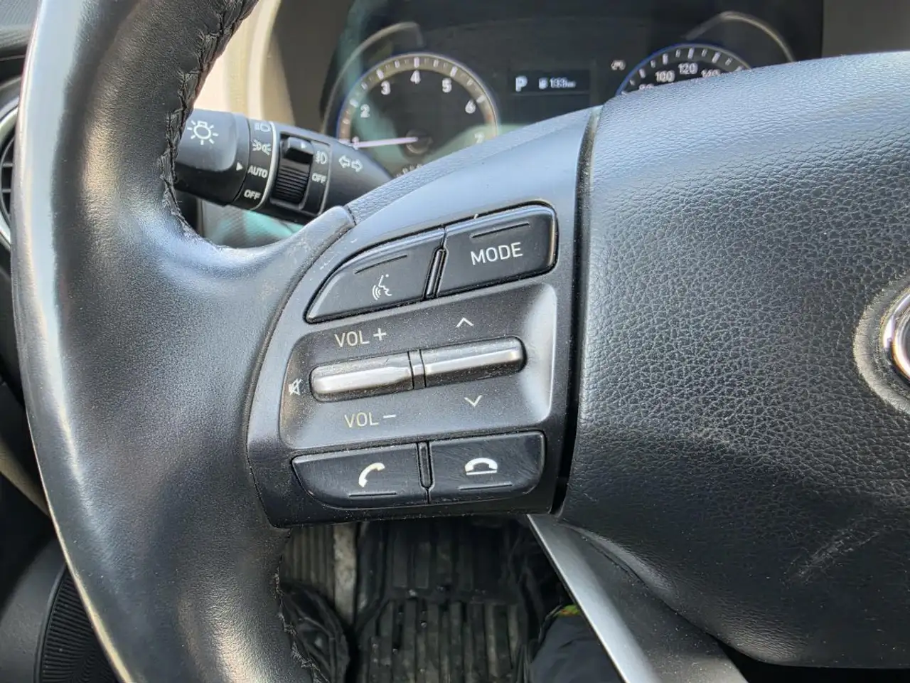 Hyundai KONA снимка Hyundai KONA
