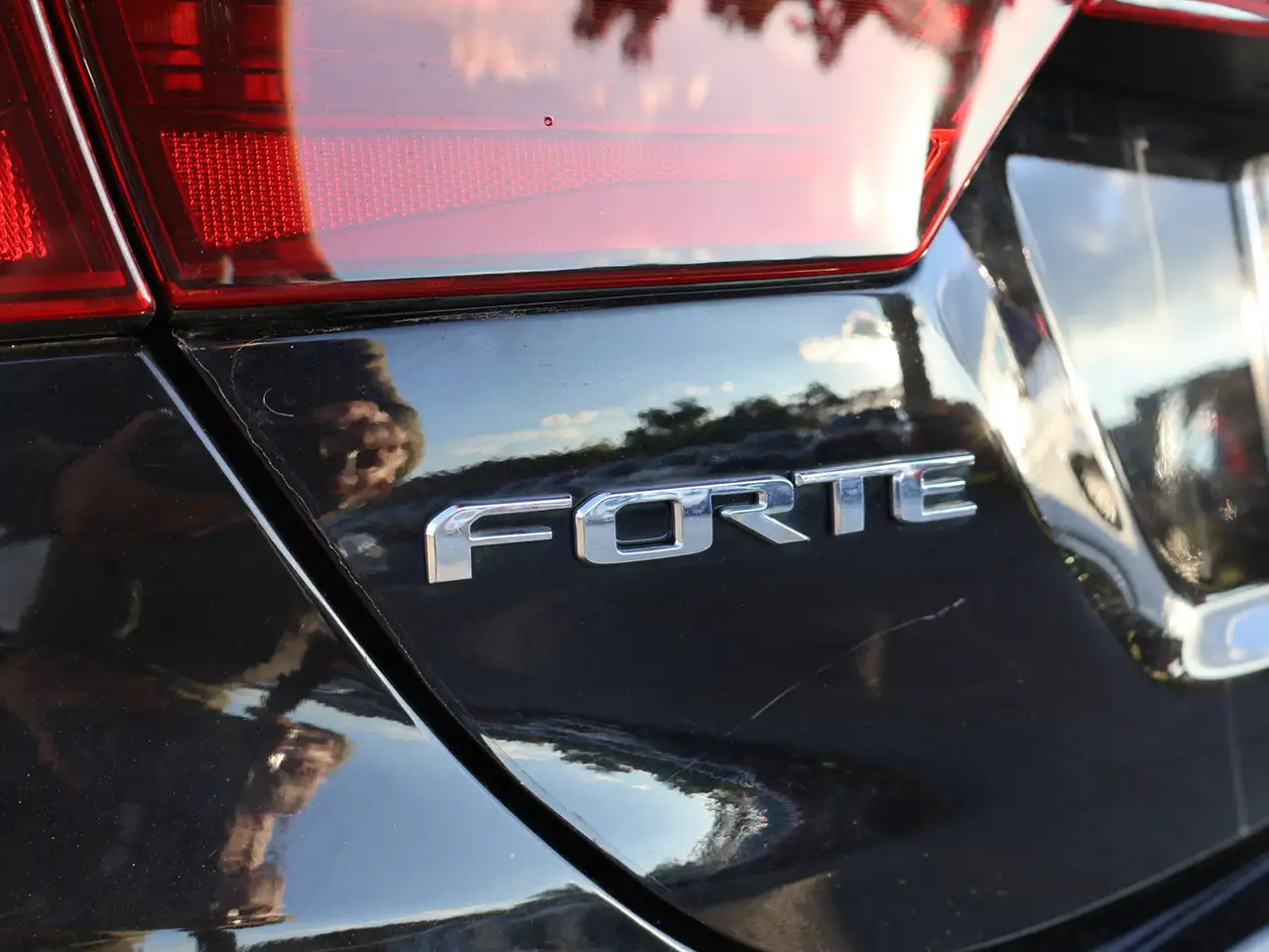 Kia Forte снимка Kia Forte