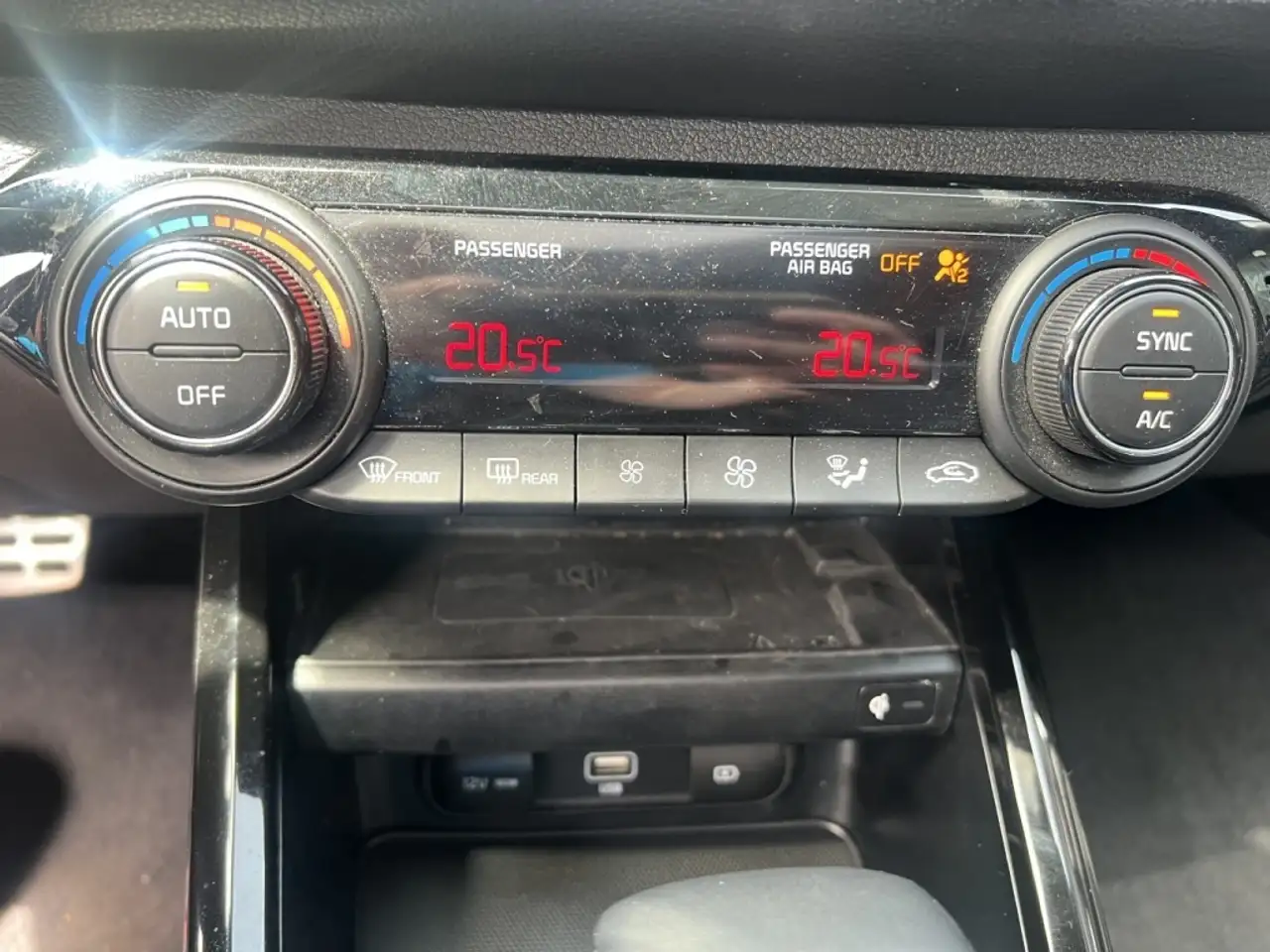 Kia Forte снимка Kia Forte