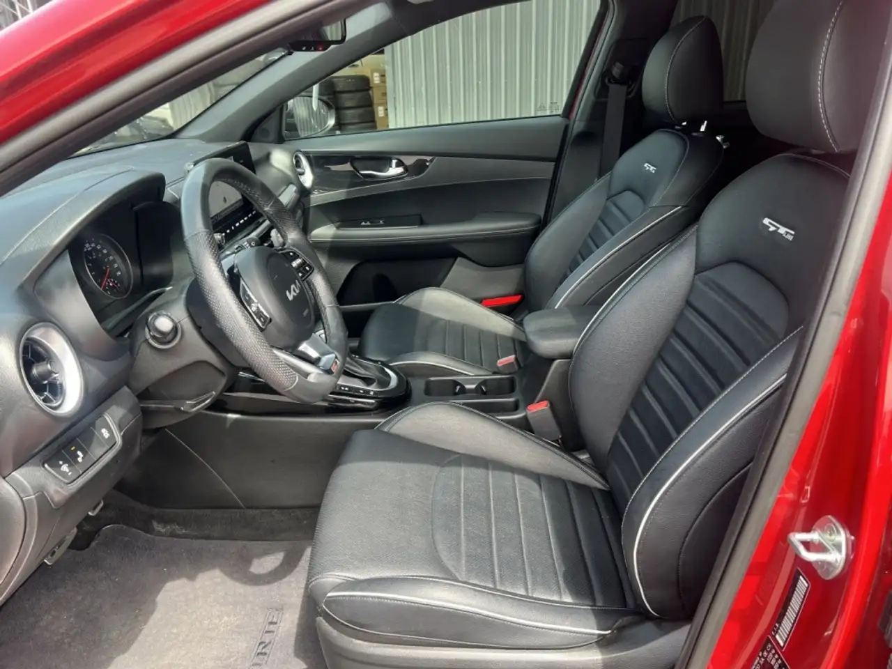 Kia Forte снимка Kia Forte