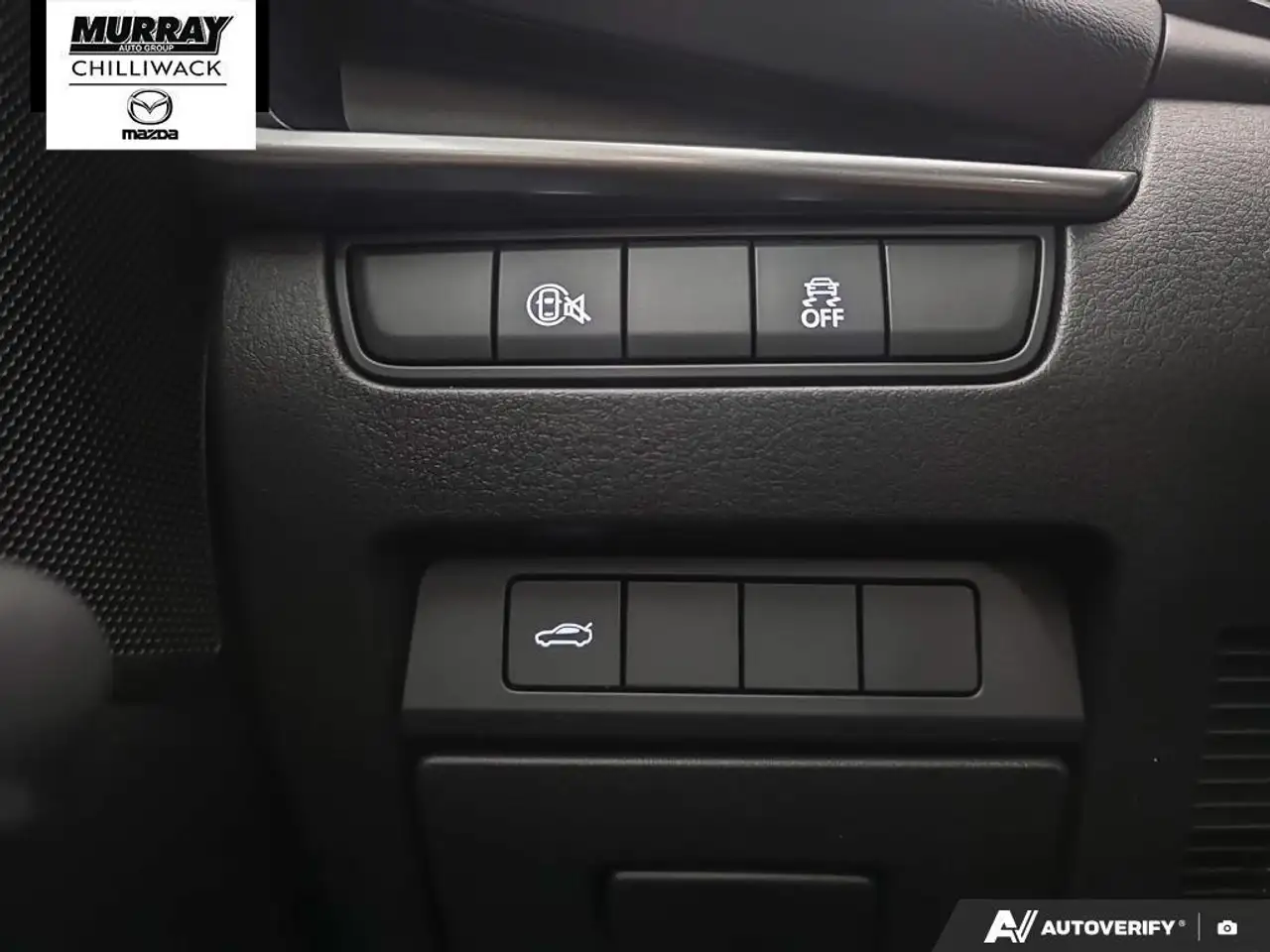 Mazda 3 снимка Mazda 3