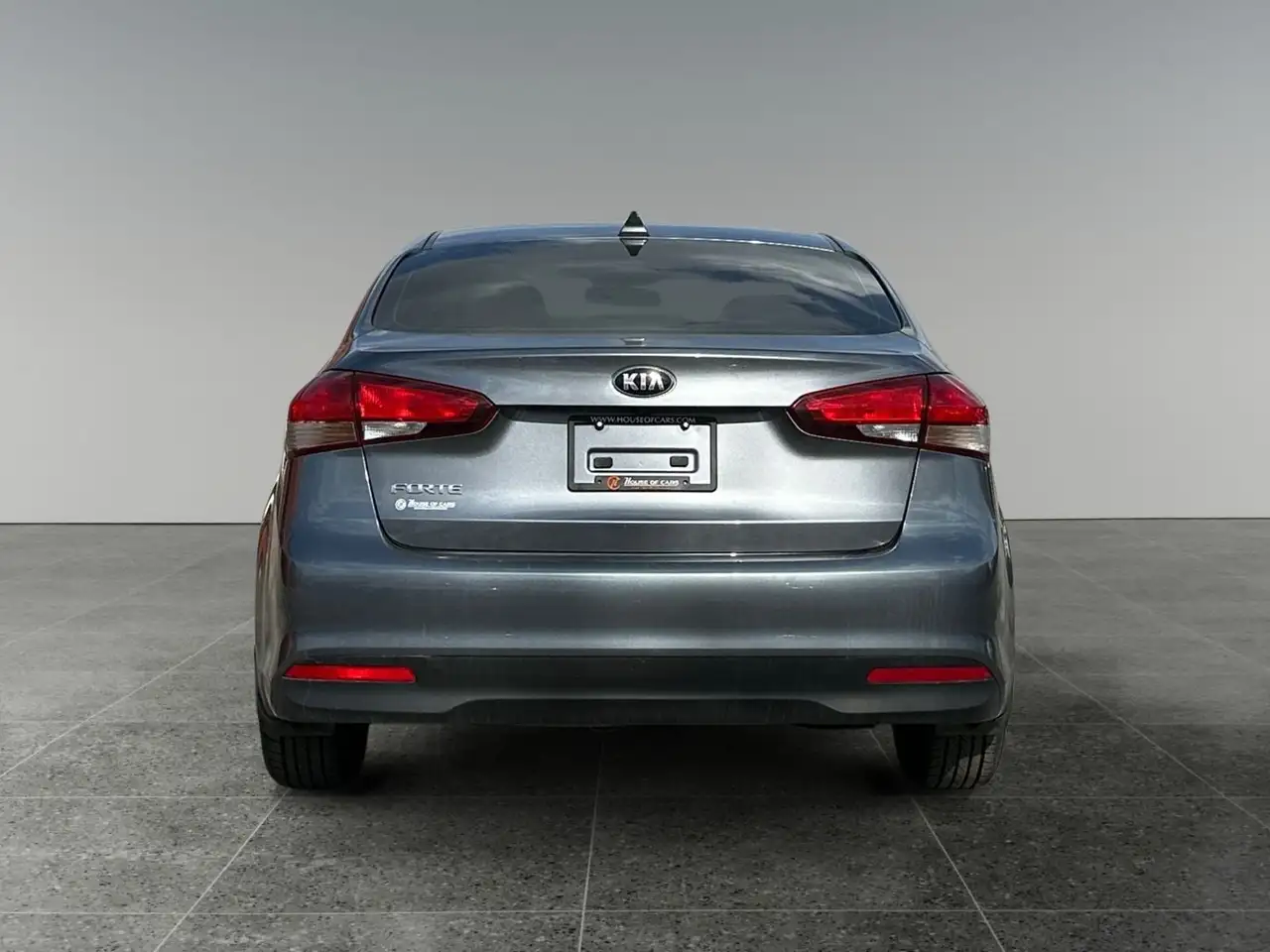 Kia Forte снимка Kia Forte