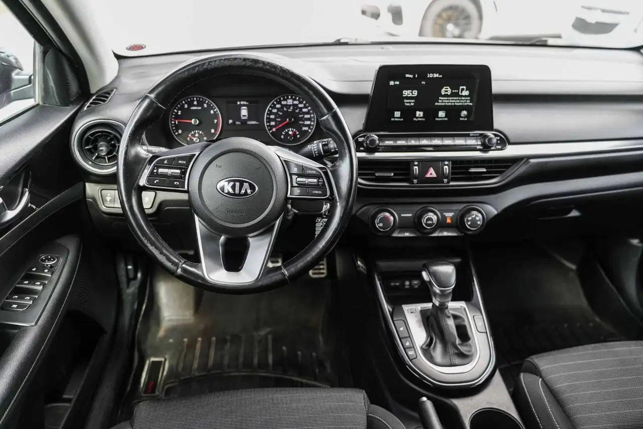 Kia Forte снимка Kia Forte
