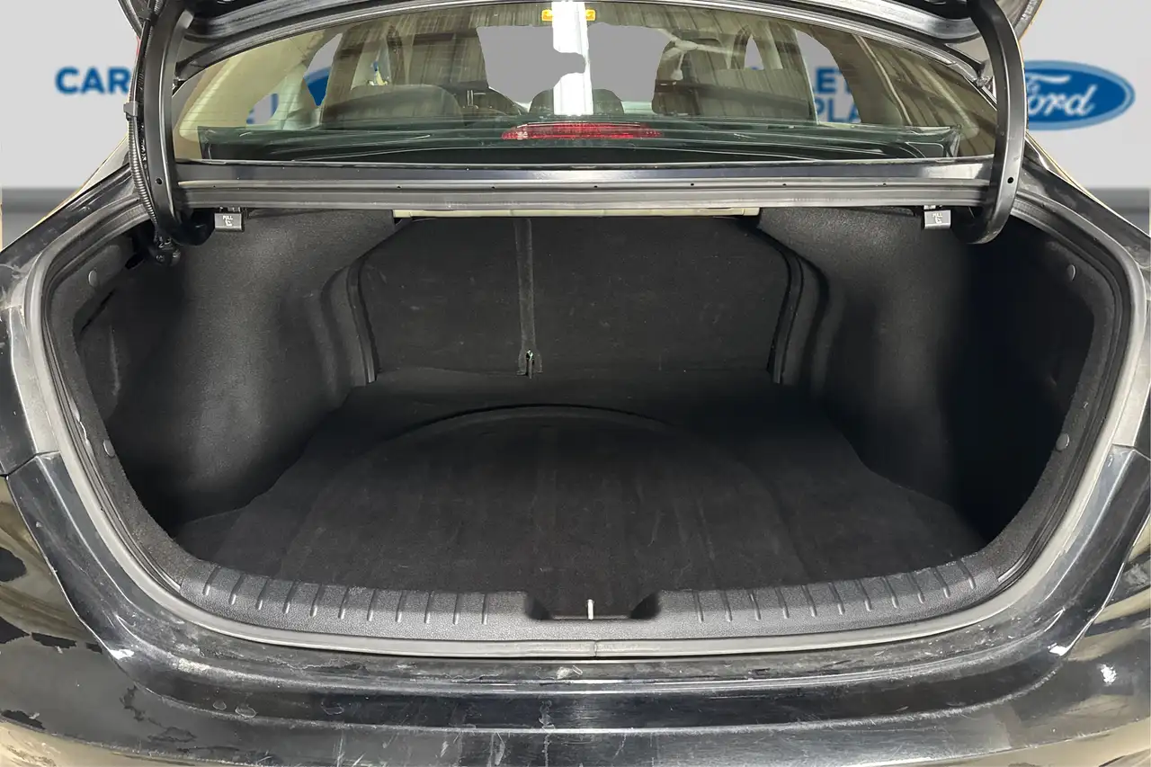 Kia Forte снимка Kia Forte
