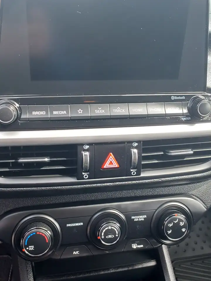 Kia Forte снимка Kia Forte